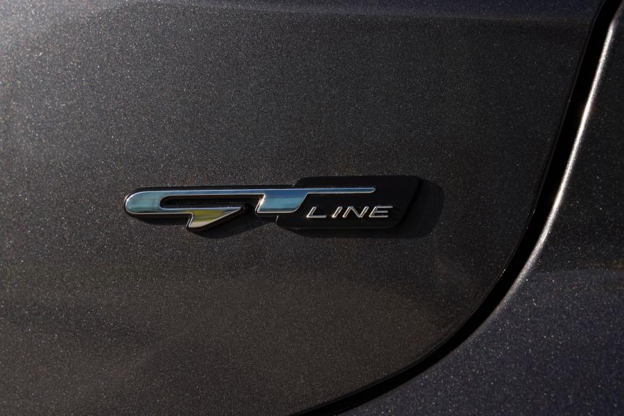 Логотип Kia Rio GT-Line (YB) 2018 года  (UK) (фото 21 из 27)